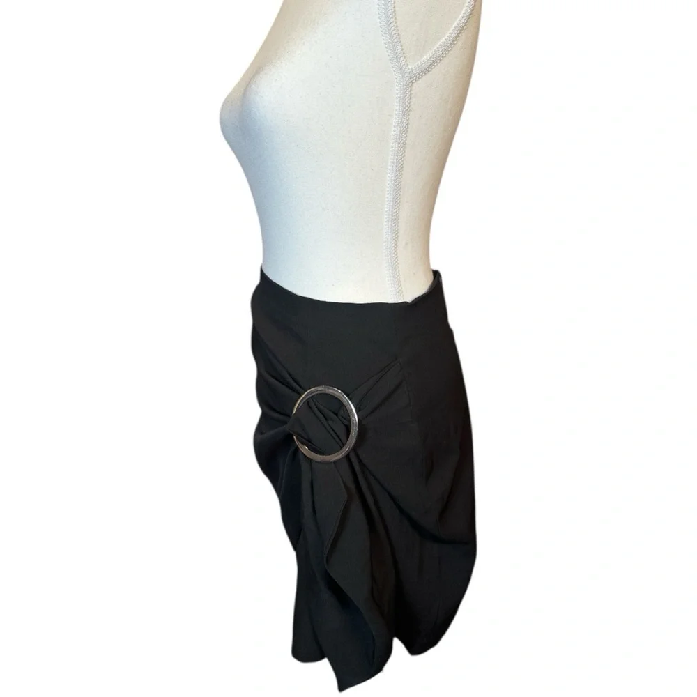 Romeo & Juliet Couture Ruched Mini Skirt NWT - Picture 3 of 7